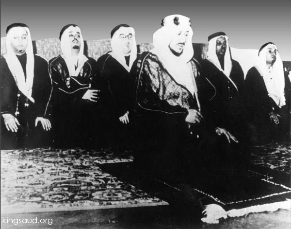 King Saud William worshipers in the image of His Royal Highness Prince Fahd bin Abdul Aziz.
