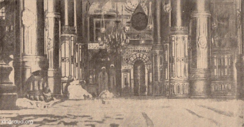 Al-Rawdah Al-sharifa with its Qibla and Pillars, remained on how it was before the expansion process