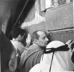 محمد الخامس في زيارة الى السعودية و استقبال الملك سعود له رحمهما الله 1960 333.jpg