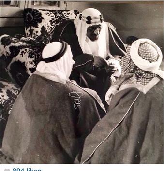 King Saud in a conversation with close associates