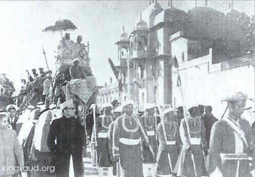 King Saud in an elefant procession during his offical visit to India. Banaras 1955.