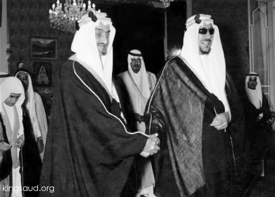 الملك سعود و ولي عهده الأمير فيصل بن عبدالعزيز