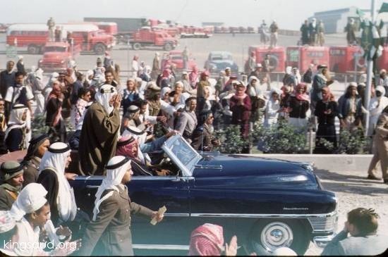 1954زيارة الملك سعود الى الظهران