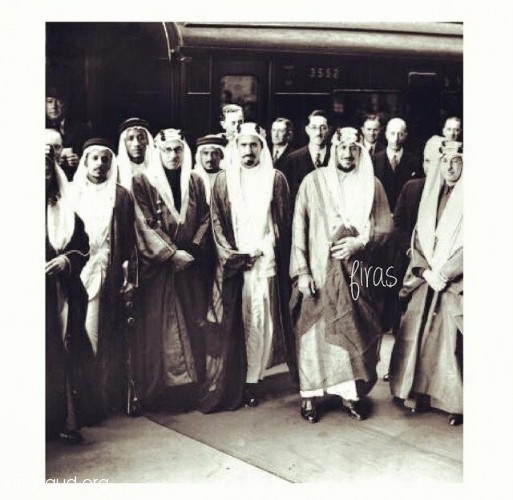 Crown Prince Saud and Prince Mohammed bin Abdul Aziz and Al-Zarkali at the train station in London 1938