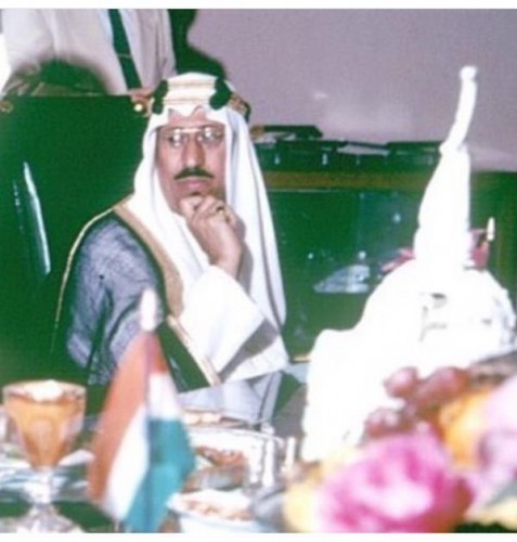 King Saud, may Allah have mercy on him during his meeting with the Indian delegation