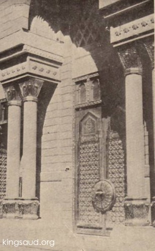  King Sauds Gate, one of the Gates at the Prophet Mosque of Madinah, adorned with brass crowns colomnes and its brass bases.