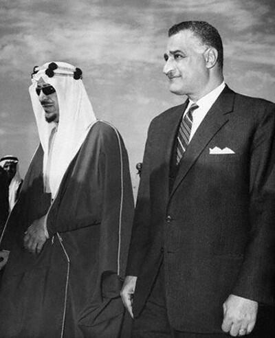 King Saud submitted with Gamal Abdel Nasser during a visit to Cairo