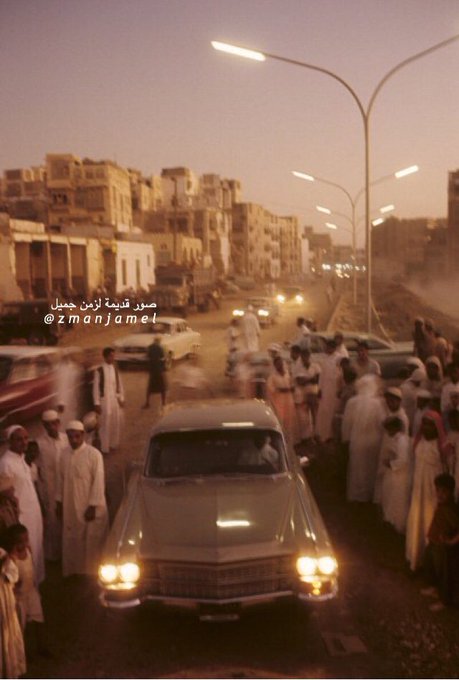 صورة نادرة جداً لموكب الملك سعود في مكة المكرمة أو جدة ؁ ١٣٧٤هـ ، ١٩٥٤م