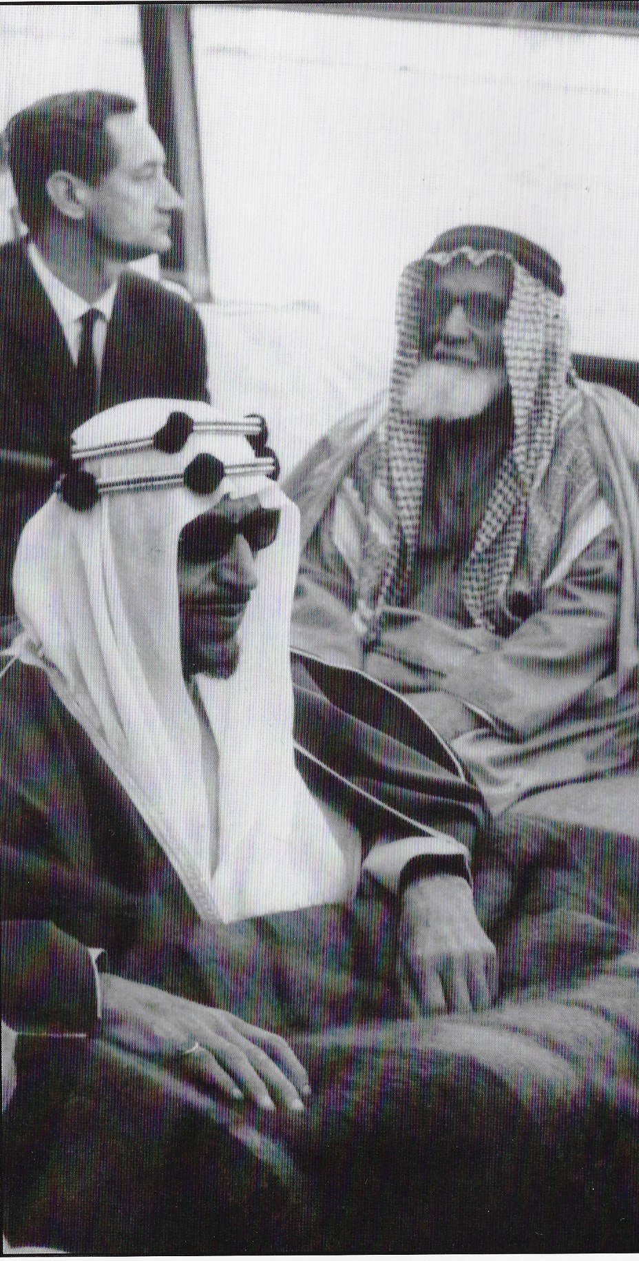 الملك سعود مع الشيخ عبد الله السعدون