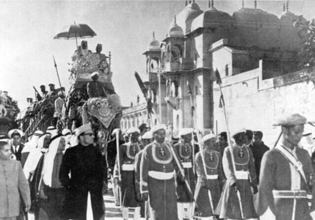 زيارة جلالة الملك سعود للهند 1955.jpg