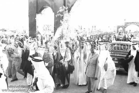 King Saud during his arrival to the Eastern Region, 1945
