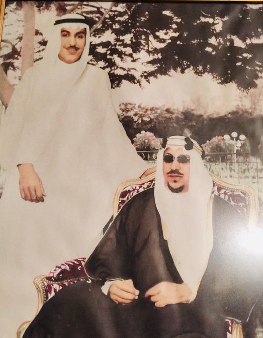الملك سعود مع ابنه الأمير خالد بن سعود