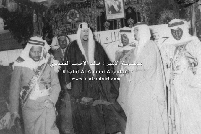 الملك سعود وأمير تبوك خالد السديري أخذت عند زيارته الرسمية لتبوك بعد توليه الحكم