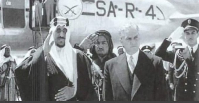 Lebaness presedent Camile Chamoun, reciving King Saud at Byrouth airport, during his offical visit to