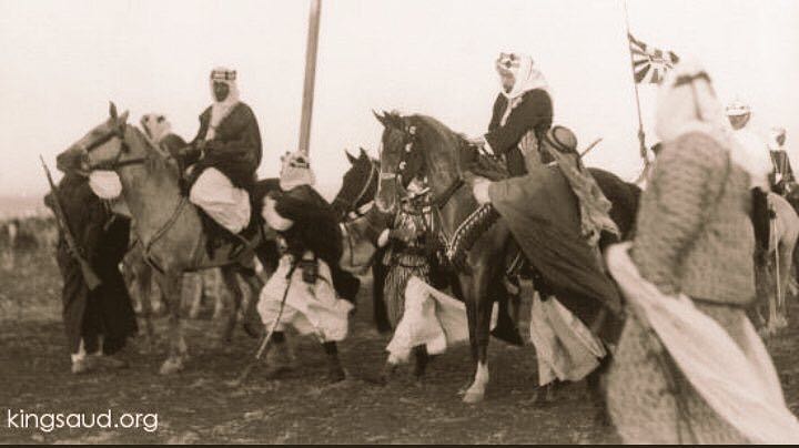 Protocol elders greeted the king of Jordan Prince Saud envoy of King Abdul Aziz in 1935 there Merfoaan Jordan Elman England