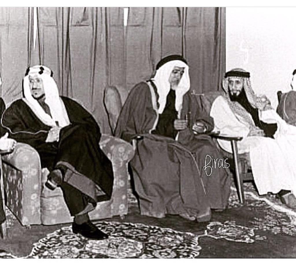 King Saud with the Amir of Qatar, Sheikh Ali Al Thani, alongside Prince Abdulaziz bin Jiluwi, and Abdullah and Abdulrahman Al‑Druwaish receiving His Majesty.