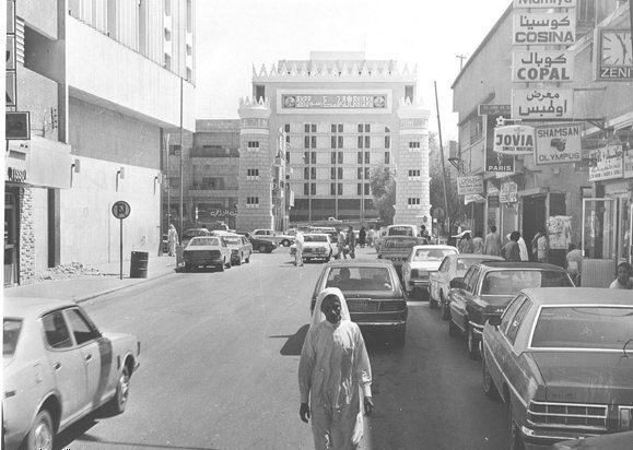 The first street chosen for the development of Riyadh was Al‑Thumairi Street, beginning from the vicinity of Qasr al‑Masabīḥ (al‑Masāri‘).