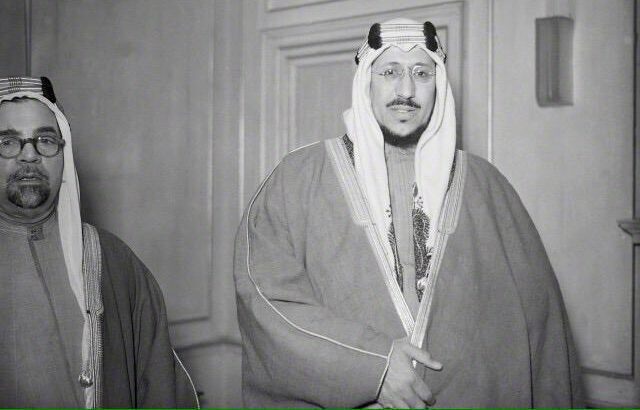 ولي العهد الأمير سعود مع حافظ وهبة في أمريكا ١٩٤٧ رحمهما الله