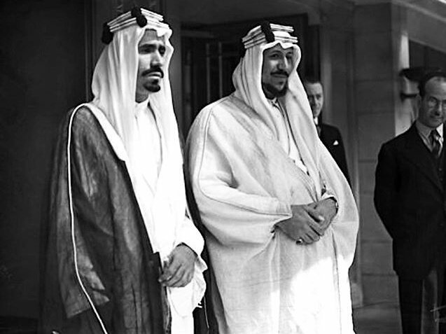 Crown Prince Saud bin Abdulaziz with his brother Prince Mohammed bin Abdulaziz during their visit to the United Kingdom in 1938.